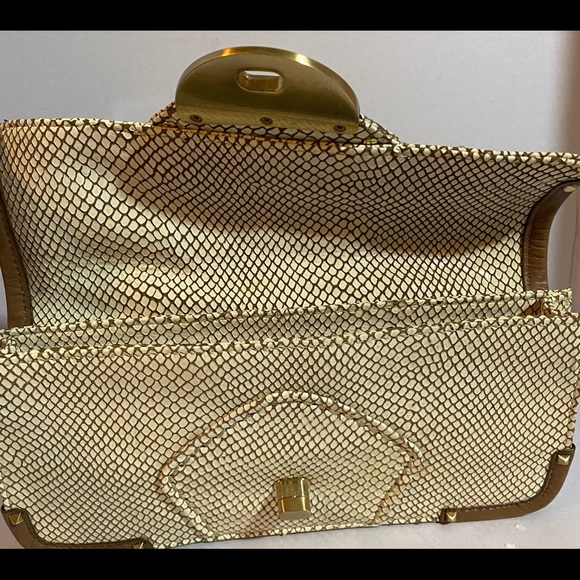 Burlier - Picture 5 of 10